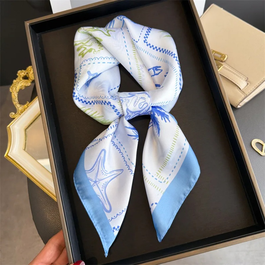Syal Sutra Persegi Motif Biru  - Bandana Cotton ulasan dan harga